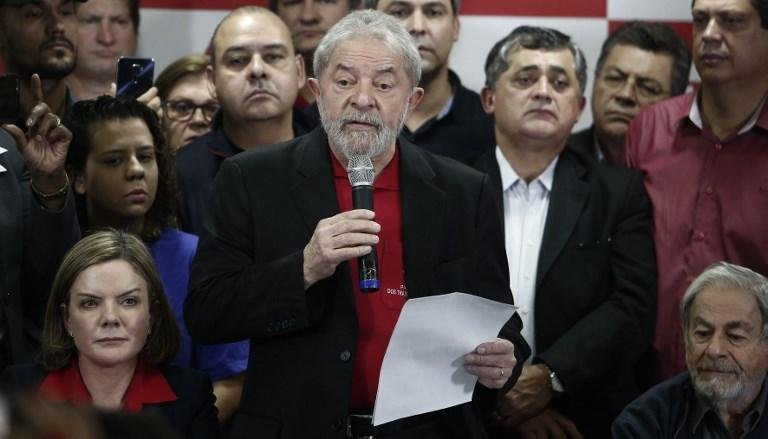 Condenado, Lula lan&ccedil;ou-se &agrave; disputa pelo Planalto