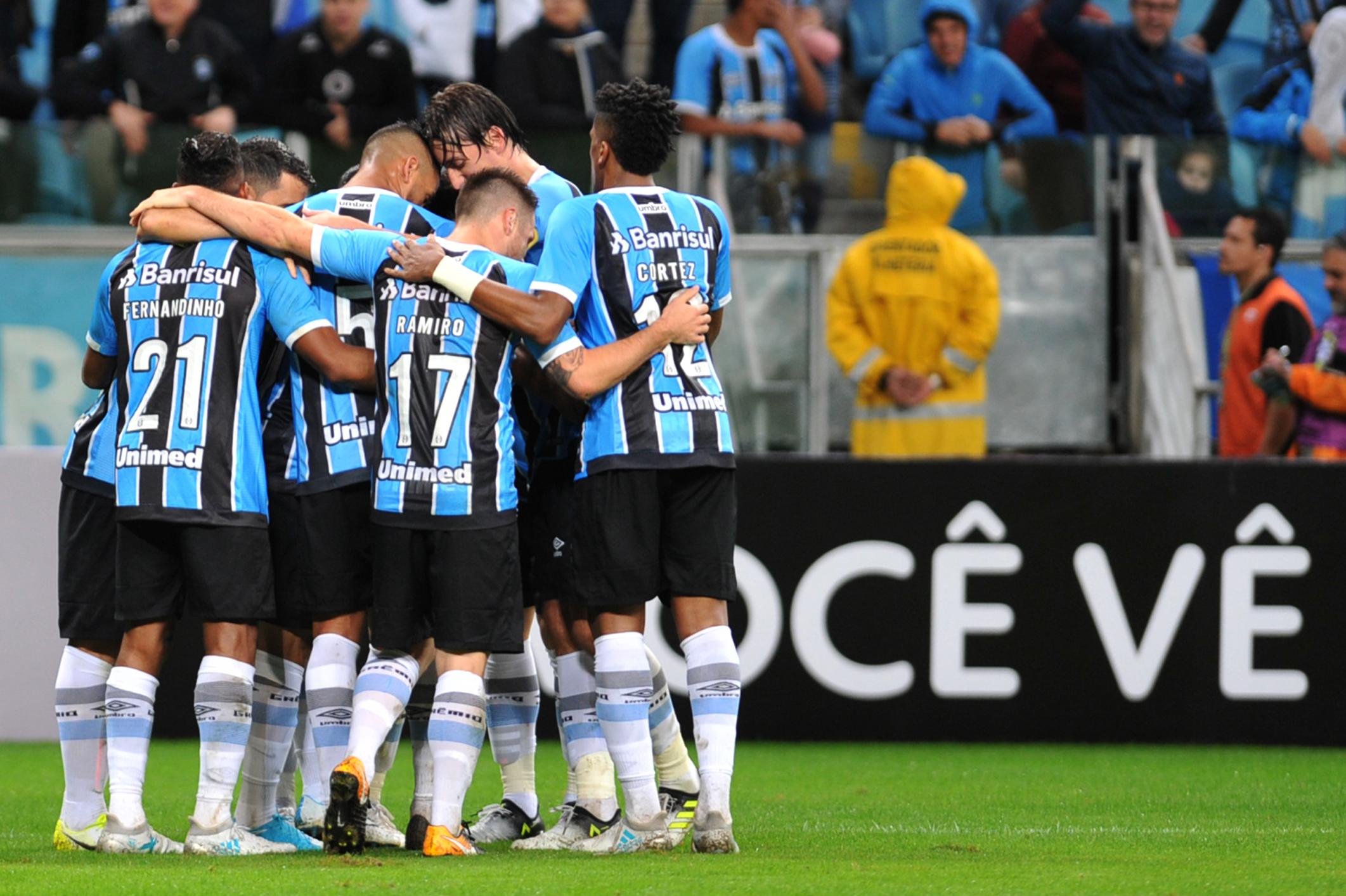 Tricolor fez 3 a 1 com dois gols de Barrios e um de Everton