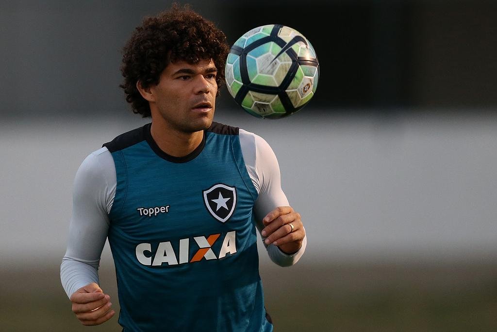 Camilo est&aacute; pr&oacute;ximo de ser anunciado pelo Inter