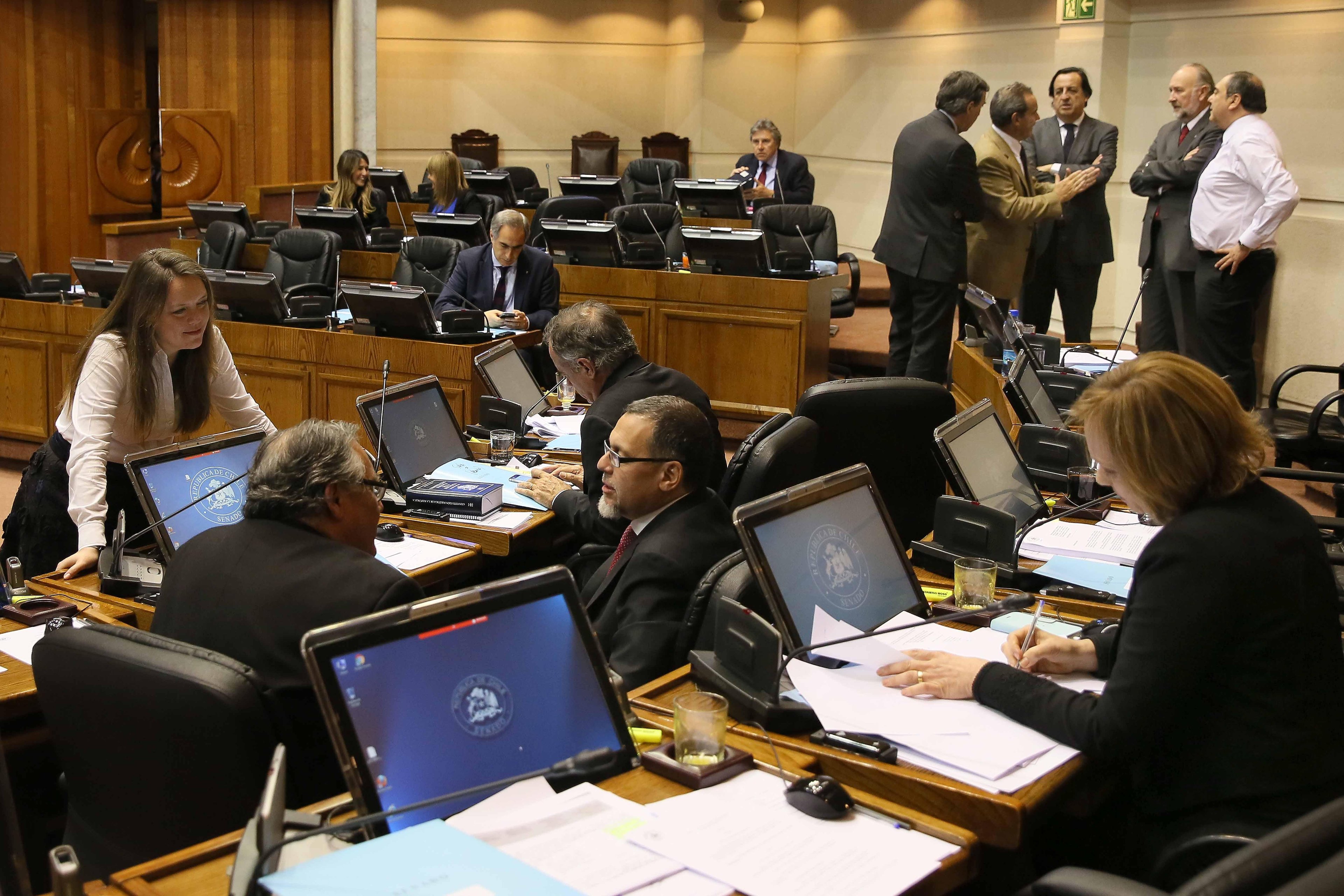 Senado aprova libera&ccedil;&atilde;o do aborto em tr&ecirc;s casos