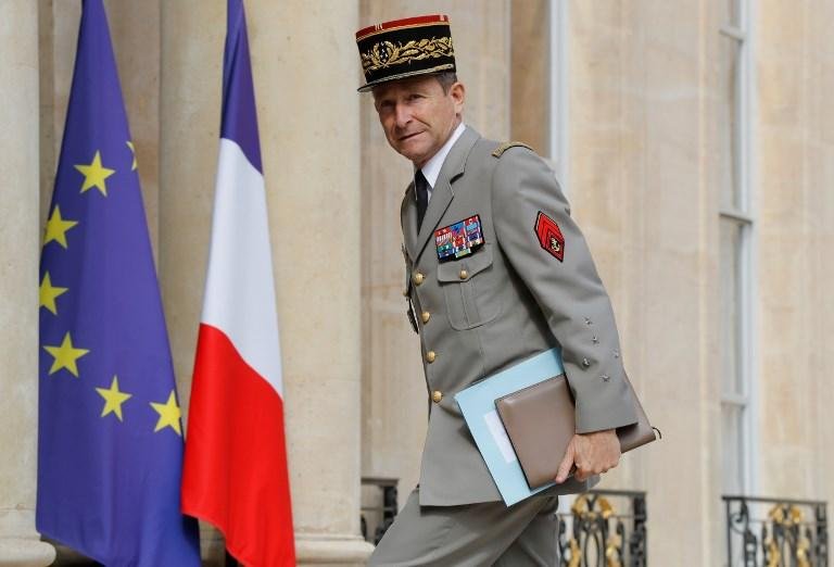 Ap&oacute;s atritos com o presidente Emmanuel Macron, Pierre de Villiers renunciou ao cargo