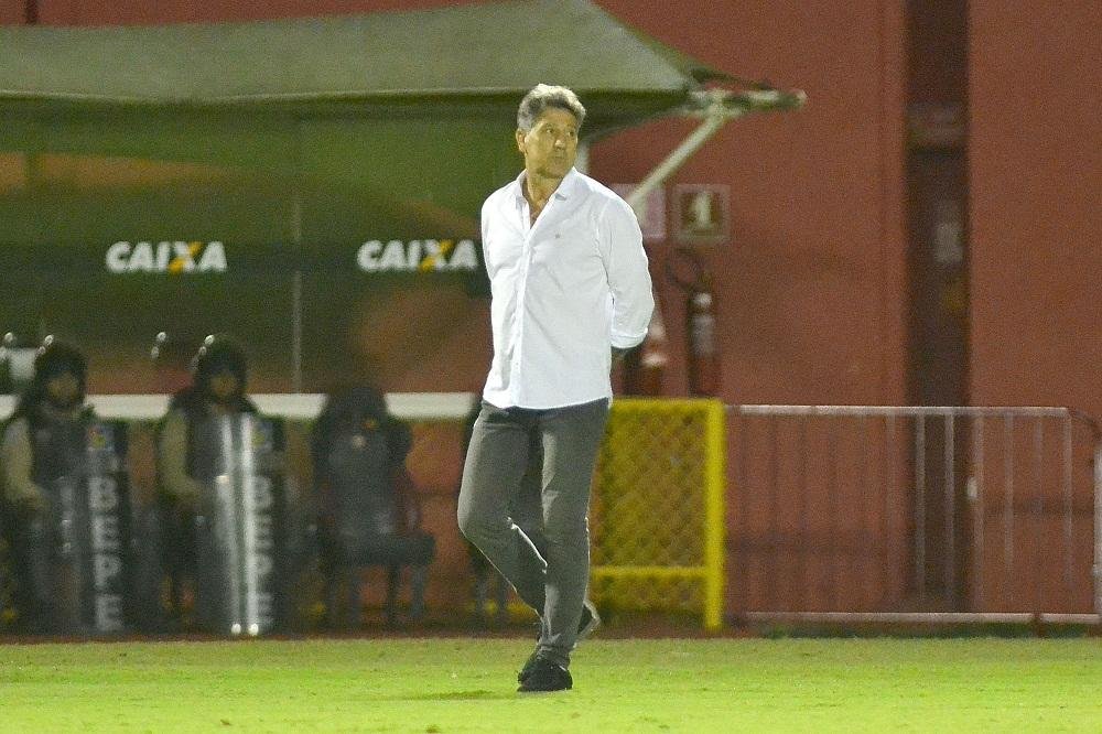 Renato destaca comprometimento t&aacute;tico do Gr&ecirc;mio contra Vit&oacute;ria 