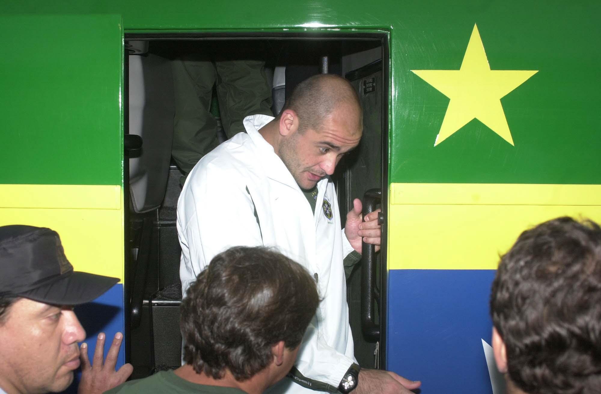 &Iacute;dolo alviverde de 43 anos continua internado em observa&ccedil;&atilde;o depois de fazer corre&ccedil;&atilde;o na v&aacute;lvula mitral