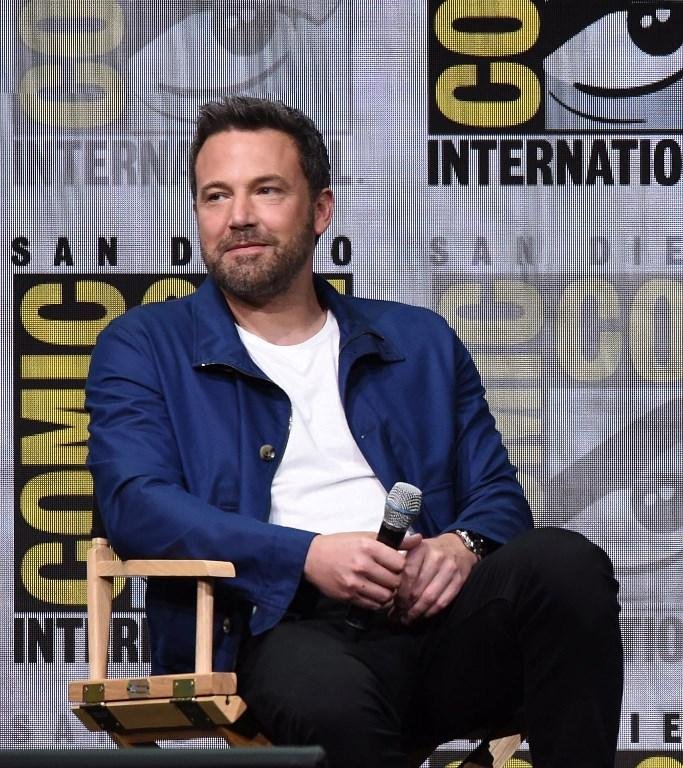 Ben Affleck nega rumores de que deixar&aacute; de interpretar o Batman nos cinemas