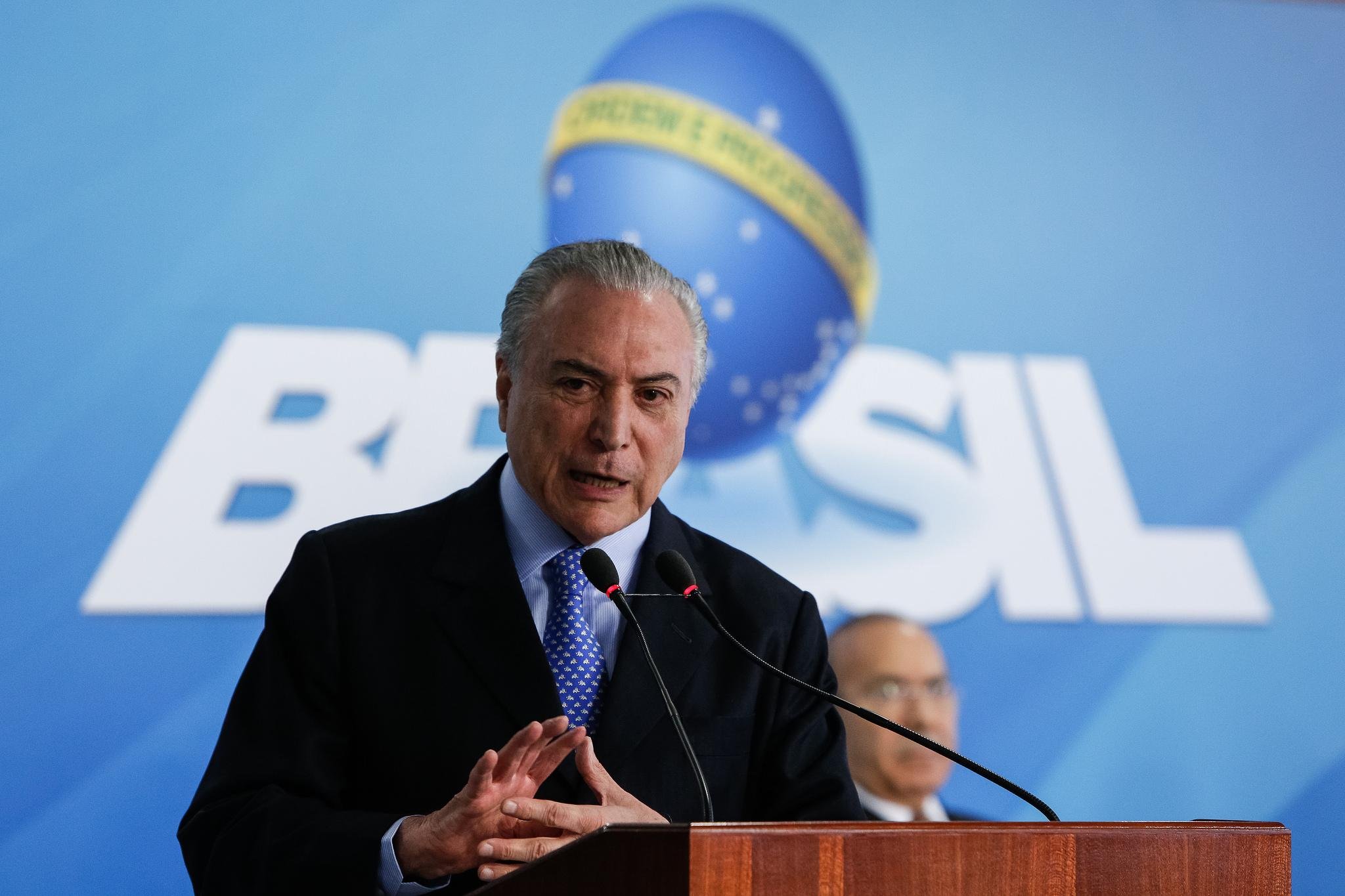 Governo federal prepara PDV para servidores e espera ades&atilde;o de 5 mil