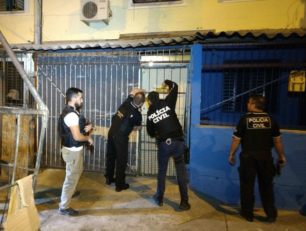 Oito pessoas foram presas na opera&ccedil;&atilde;o na Vila Santa Terezinha
