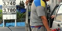 Procon divulga postos de combustíveis com preços reajustados em Porto Alegre nesta quarta
