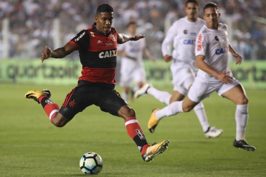 Peixe lutou at&eacute; vencer por 4 a 2, mas n&atilde;o foi suficiente