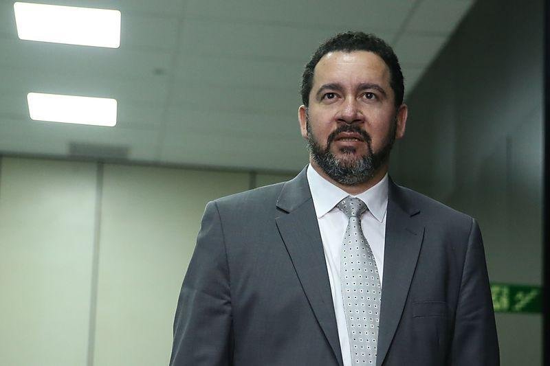 Ministro do Planejamento, Dyogo Oliveira, anunciou que prazo para an&uacute;ncio do contingenciamento termina nesta sexta