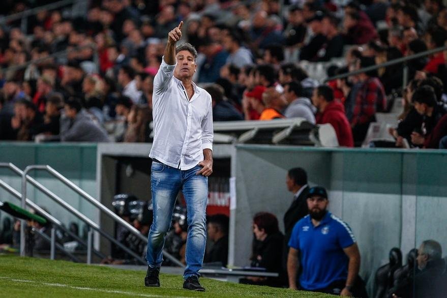 Renato cita momento especial do Gr&ecirc;mio e necessidade de mais um t&iacute;tulo	