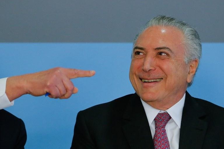 Reuni&atilde;o pol&iacute;tica ocorre a menos de uma semana da vota&ccedil;&atilde;o contra o presidente