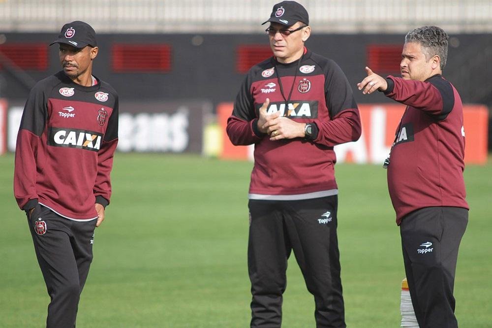 O Brasil, do t&eacute;cnico Clemer, recebe o Boa Esporte, no Bento Freitas