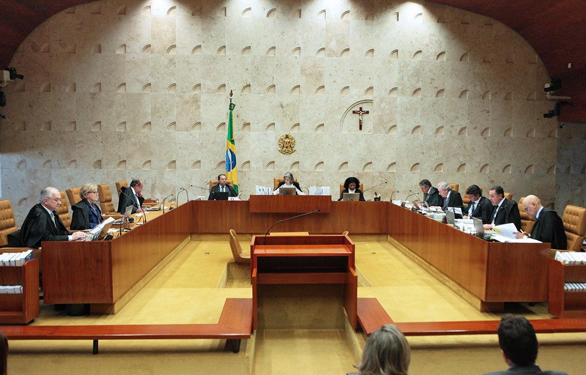 Ministros entenderam que exig&ecirc;ncia viola a compet&ecirc;ncia privativa da Uni&atilde;o sobre direito civil e livre iniciativa