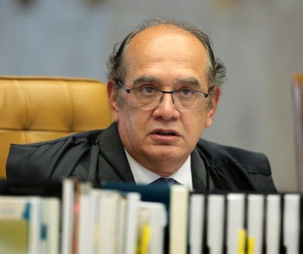 Gilmar Mendes critica novo pedido da PGR para prender A&eacute;cio