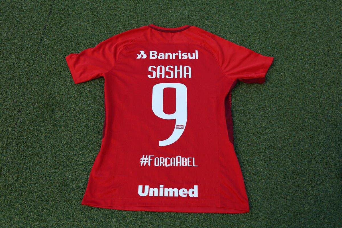 Inter far&aacute; homenagem a Abel Braga na camisa nesta noite