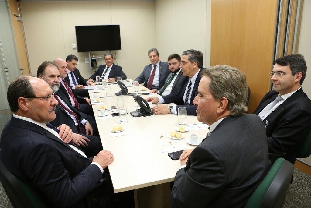 Governador conversou com Eliseu Padilha e com o ministro do STF Marco Aur&eacute;lio Mello