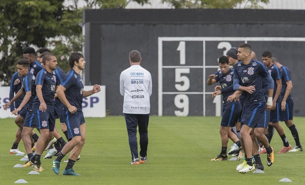 Corinthians visita Atl&eacute;tico-MG no Mineir&atilde;o