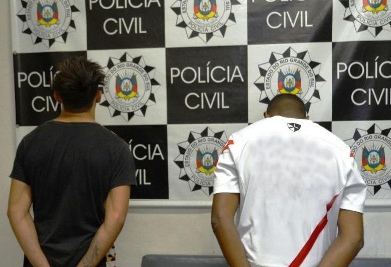 Presos integram grupo que domina o tr&aacute;fico de drogas na Vila Divisa, segundo a pol&iacute;cia