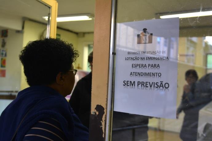 Secretaria de Sa&uacute;de afirma que 14 emerg&ecirc;ncias est&atilde;o lotadas ou superlotadas