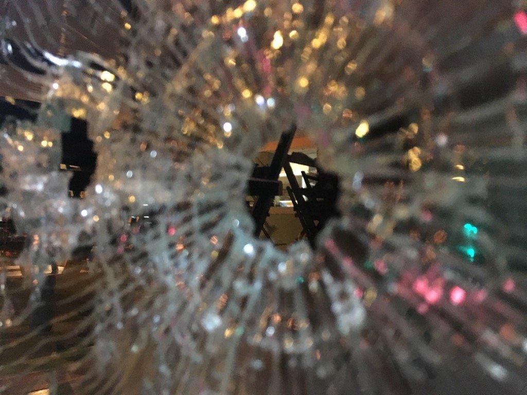 Os criminosos renderam um funcion&aacute;rio e anunciaram o assalto