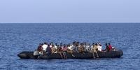 Itália impede que barco desembarque resgatados em Lampedusa