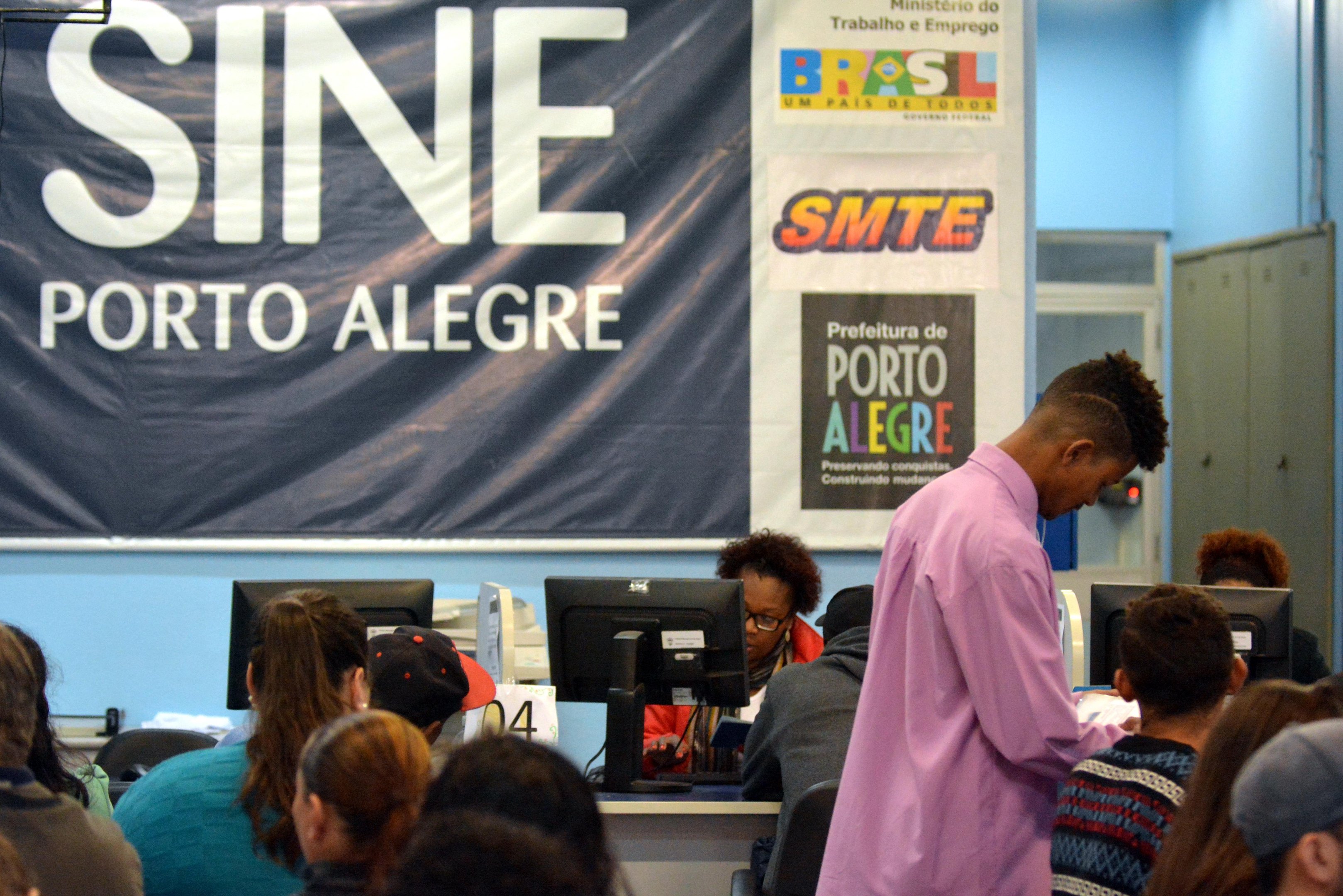 Desemprego cresceu 26,6% entre os jovens