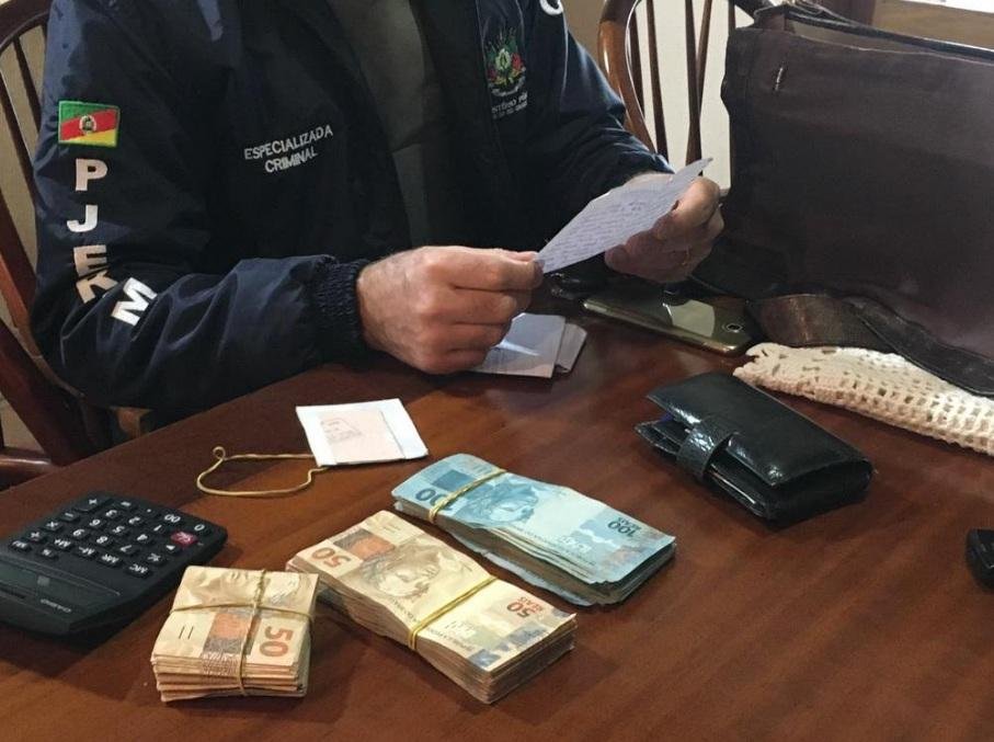 Dinheiro foi apreendido na opera&ccedil;&atilde;o