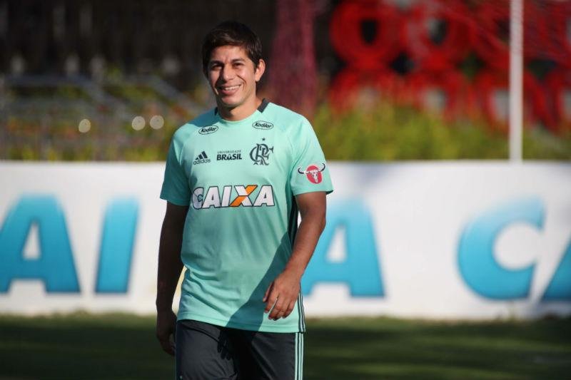 Flamengo emite nota oficial para defender contrata&ccedil;&atilde;o de Conca 