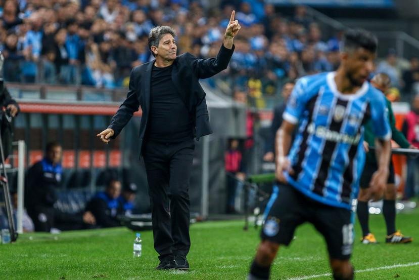 T&eacute;cnico exaltou maturidade do Tricolor na virada sobre Godoy Cruz 