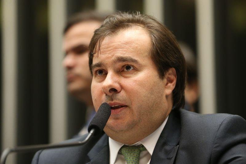 Maia tamb&eacute;m o fim "abrupto" do financiamento privado de campanha