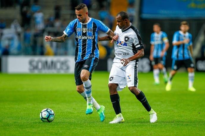 Gr&ecirc;mio e Botafogo far&atilde;o duelo brasileiros nas quartas da Libertadores