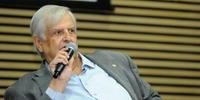 Santos obtém efeito suspensivo e STJD reduz punição sofrida por presidente