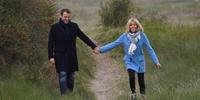 Macron passa as férias em passa as férias em Marselha com sua esposa Brigitte