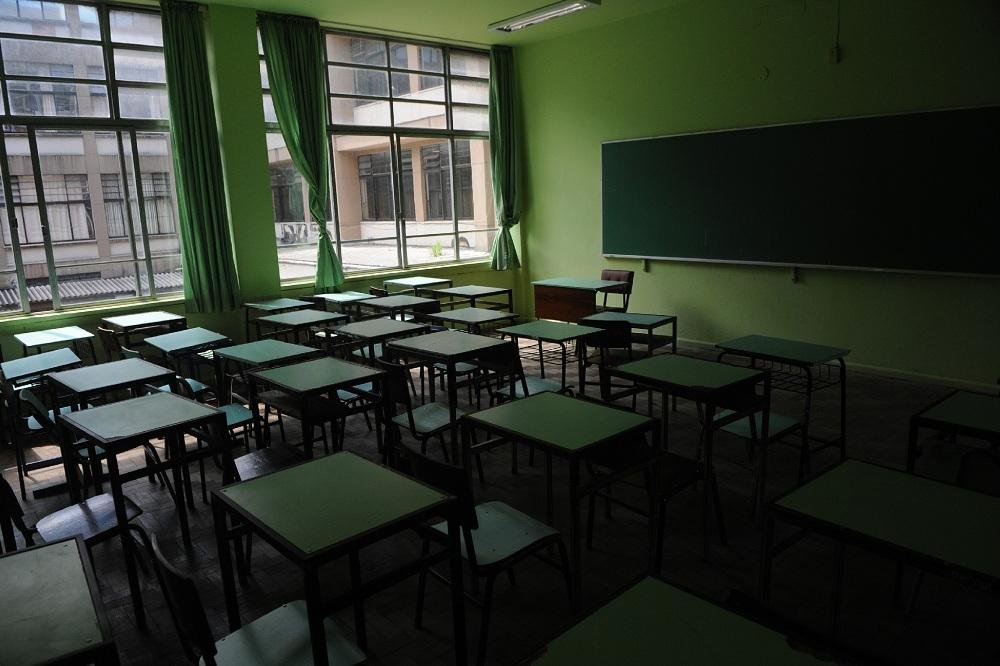 Professora alerta para "apag&atilde;o" na forma&ccedil;&atilde;o de profissionais de ensino