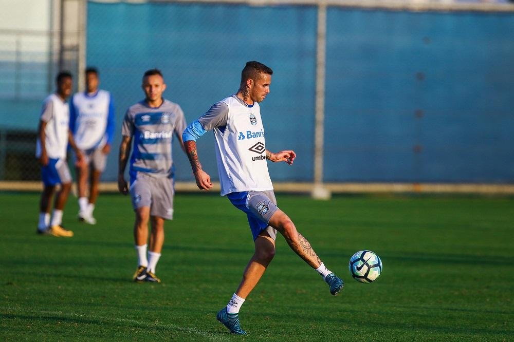 Gr&ecirc;mio come&ccedil;a a brigar por vaga na final da Copa do Brasil