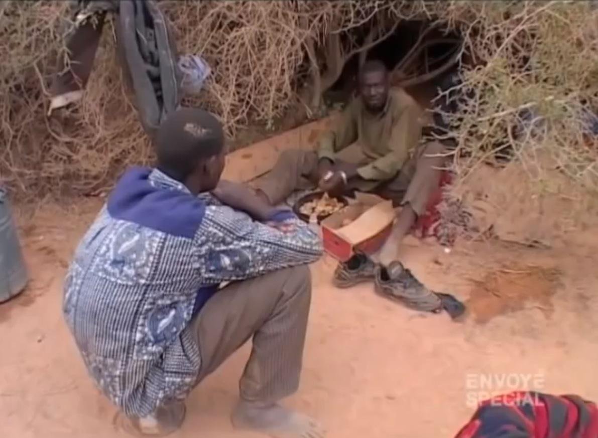 "Travers&eacute;e Clandestine" mostra as condi&ccedil;&otilde;es de vida de africanos que tentam chegar &agrave; Europa em barcos improvisados