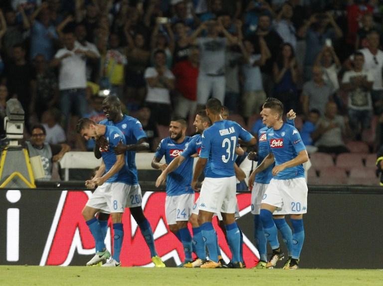 Napoli abriu vantagem na briga por vaga na fase de grupos da Liga dos Campe&otilde;es