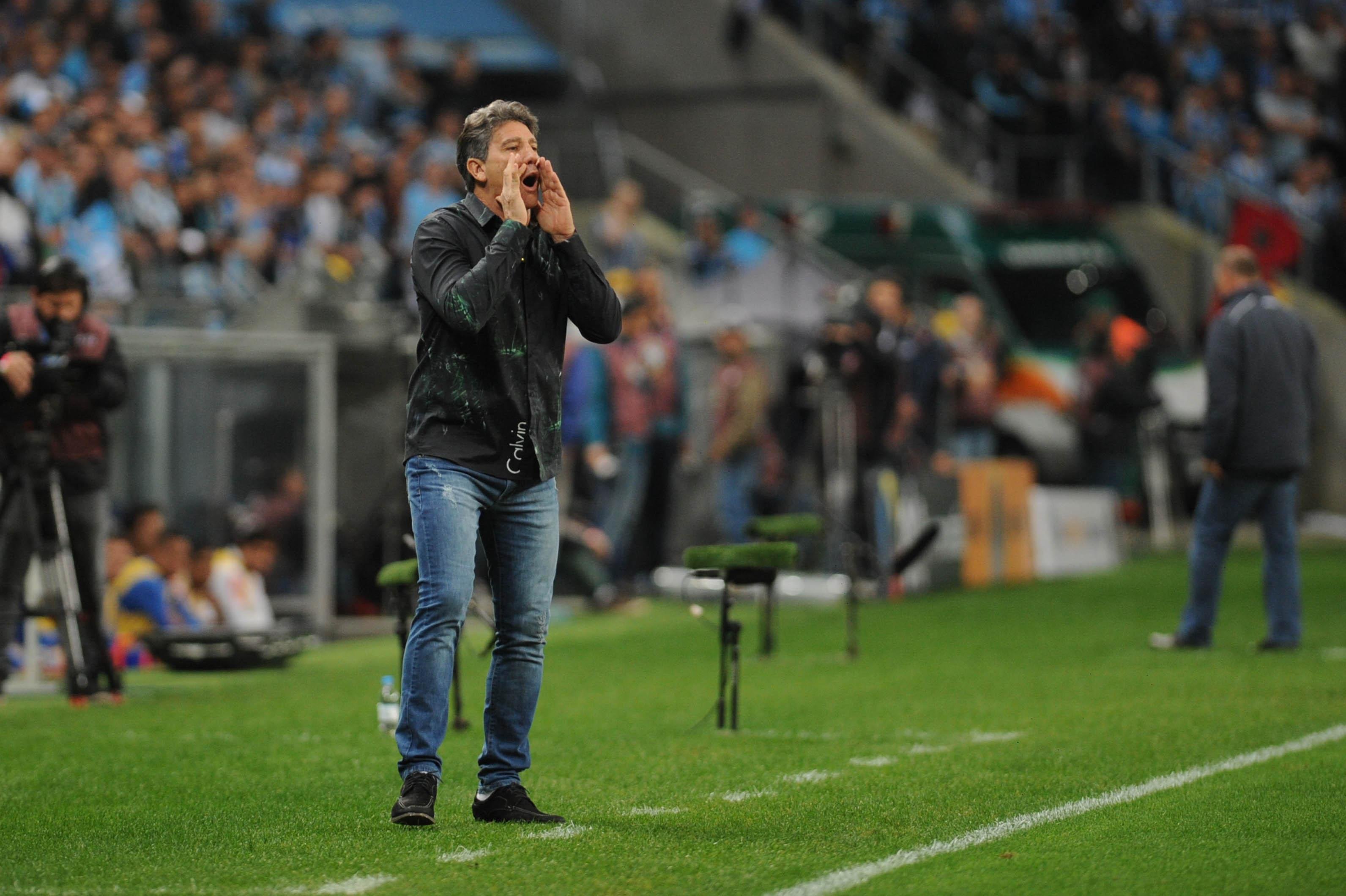Renato cita Gr&ecirc;mio atento aos detalhes e celebra vantagem contra Cruzeiro 