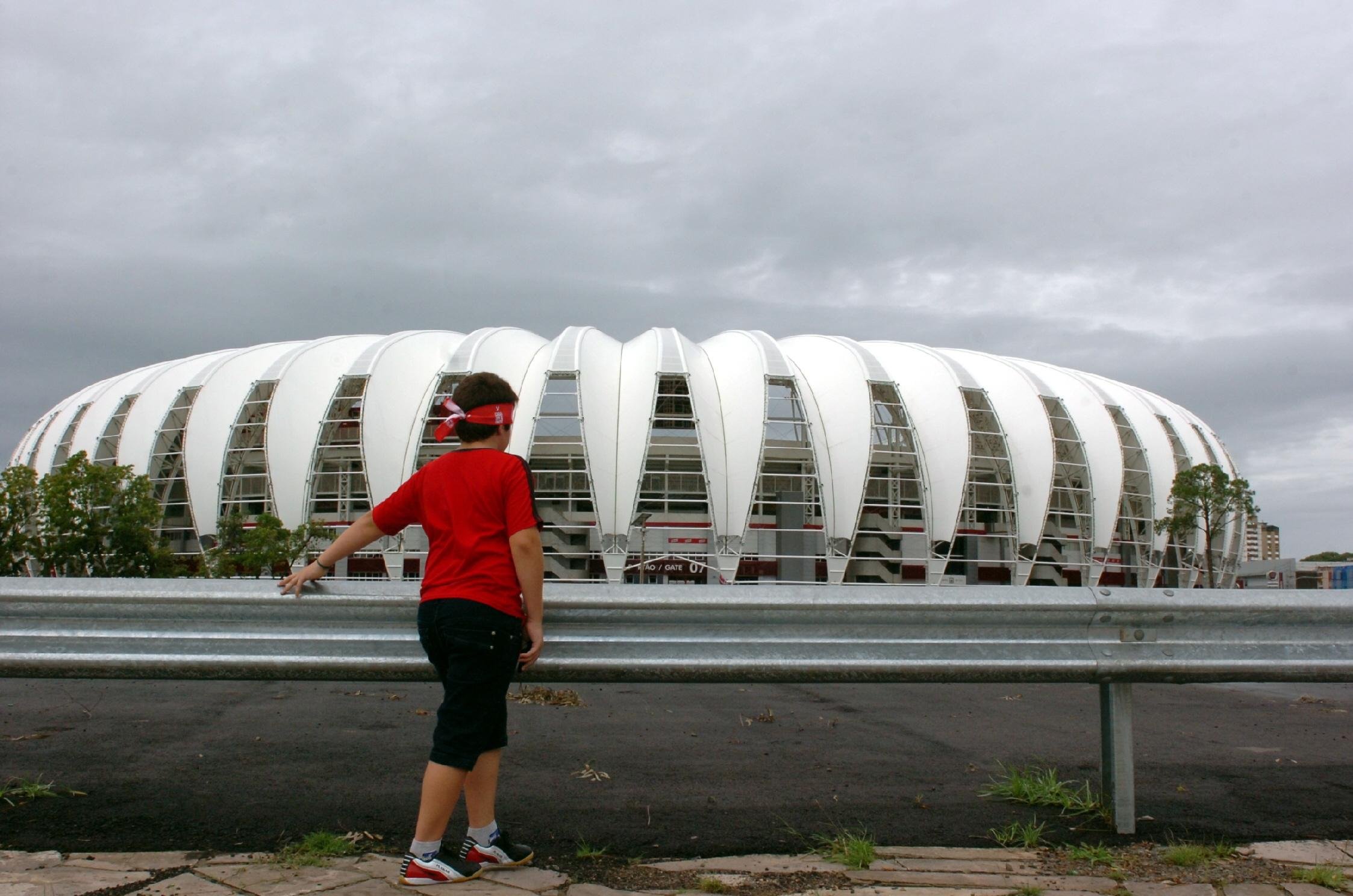 Estudo aponta que R$ 9 milh&otilde;es foram pagos para cinco empresas por obras n&atilde;o aparentes no Inter em 2015-16