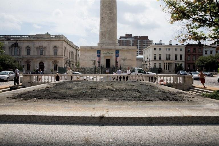 Est&aacute;tuas que homenageiam confederados foram removidas nos EUA