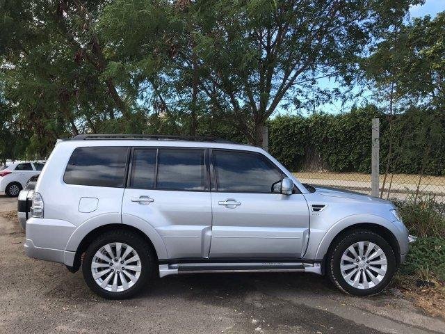 Ser&aacute; leiloado um Pajero 2014/2015 blindada avaliada em R$ 159 mil que pertencia ao ex-secret&aacute;rio de Obras de Cabral, Hudson Braga
