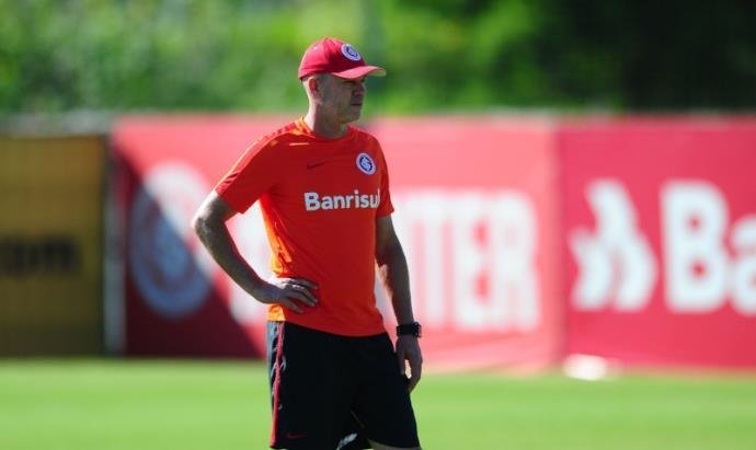 Ex-t&eacute;cnico do Inter &eacute; anunciado pelo Fortaleza
