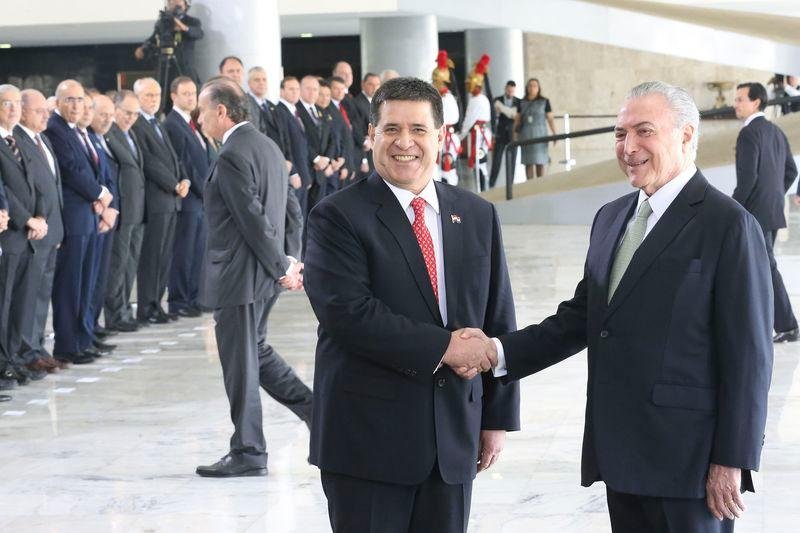 Temer comete gafe e confunde Paraguai com Portugal