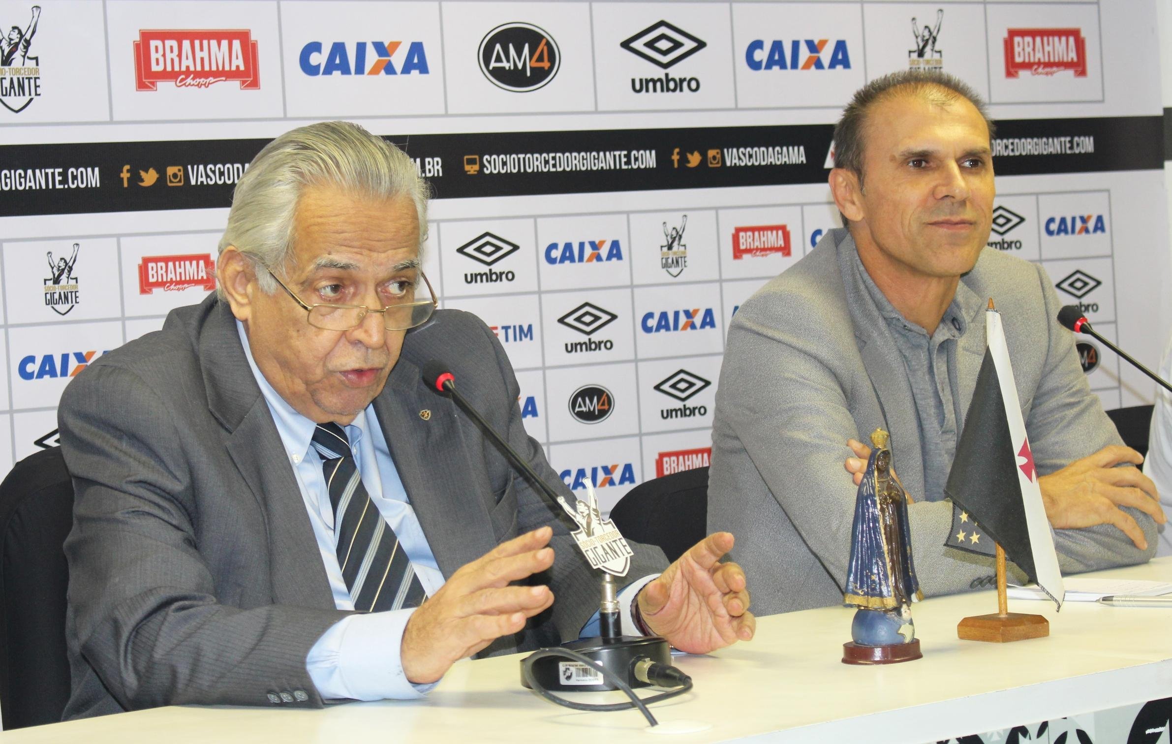 Clube ficou a dois pontos da zona do rebaixamento ap&oacute;s derrota para o Bahia