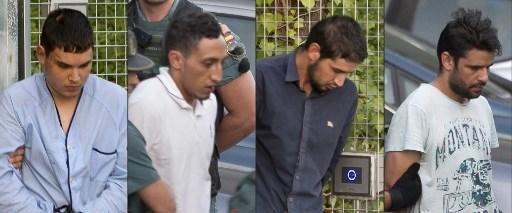 Doze homens eram suspeitos de integrar o grupo que cometeu os ataques