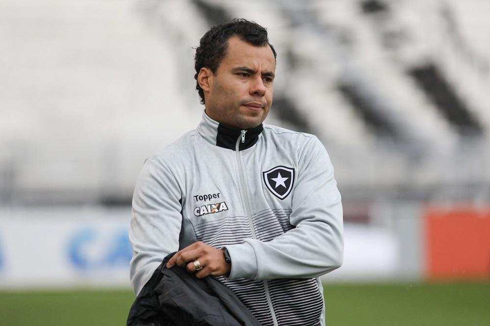 T&eacute;cnico Jair Ventura ter&aacute; dois desfalques para montar o Botafogo