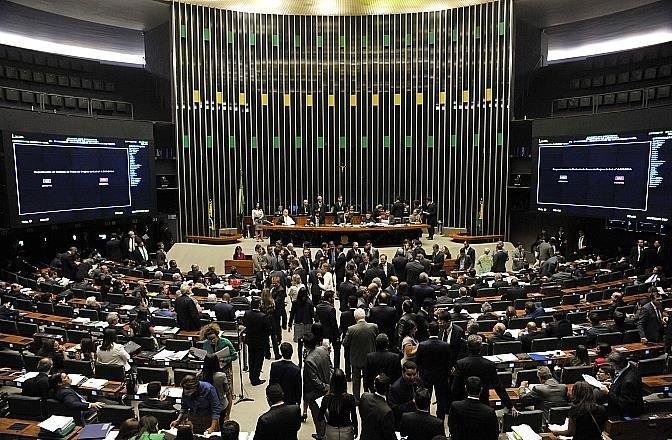 Mat&eacute;ria aguarda vota&ccedil;&atilde;o do plen&aacute;rio desde a &uacute;ltima semana