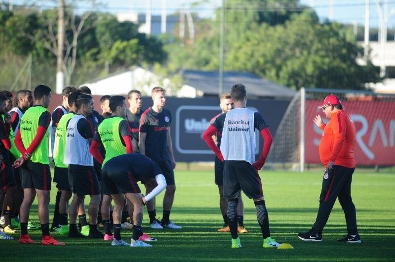 Inter tem poucas chances de negociar jogadores na janela 