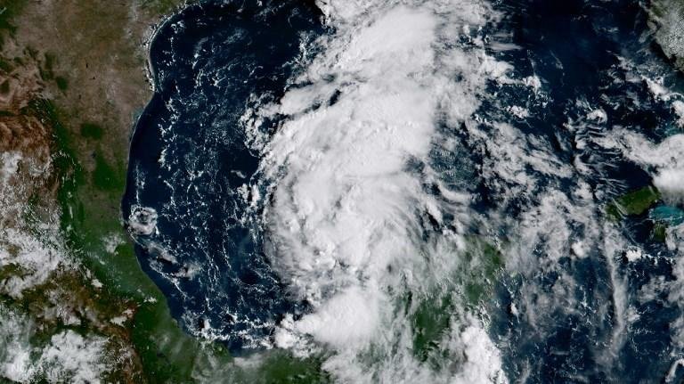 Sat&eacute;lites no espa&ccedil;o registraram imagens do furac&atilde;o em forma&ccedil;&atilde;o