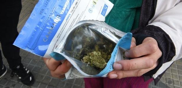 Venda de maconha estatal no Uruguai tem os bancos o seu maior desafio